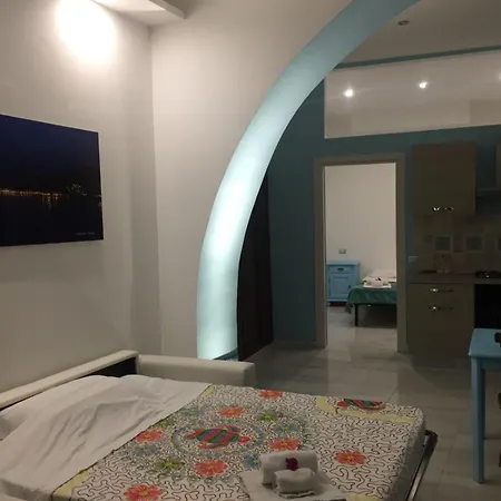 Casa In Borgo Marinaro * جيارديني ناكسوس